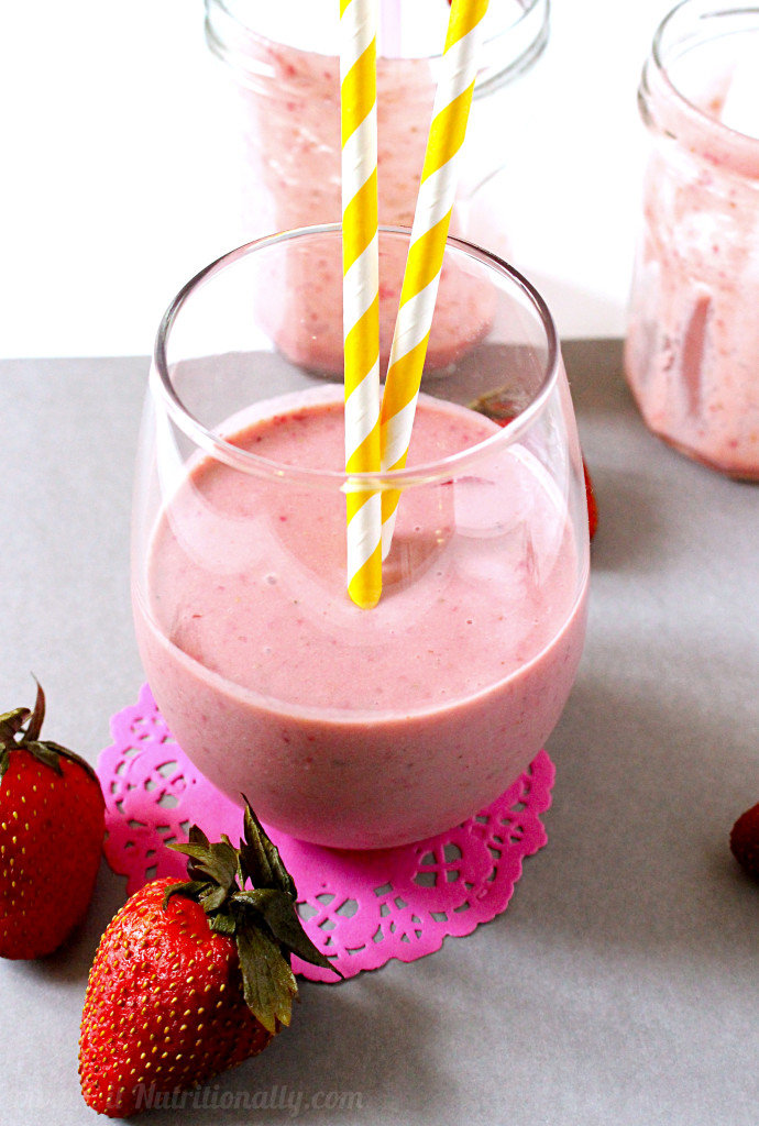Healthy Strawberry Milkshake ((smoothie)) | C it Nutritionally #vegan #glutenfree #breakfast