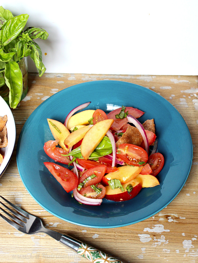 Tomato Nectarine Panzanella Salad | C it Nutritionally