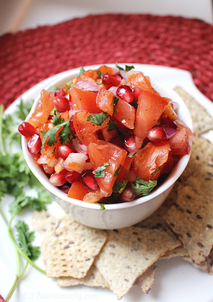 5-Ingredient Pomegranate Salsa | C it Nutritionally #vegan #glutenfree
