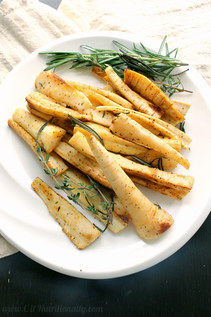 Simple Roasted Parsnips with Rosemary and Thyme | C it Nutritionally #glutenfree #thanksgiving #sidedish