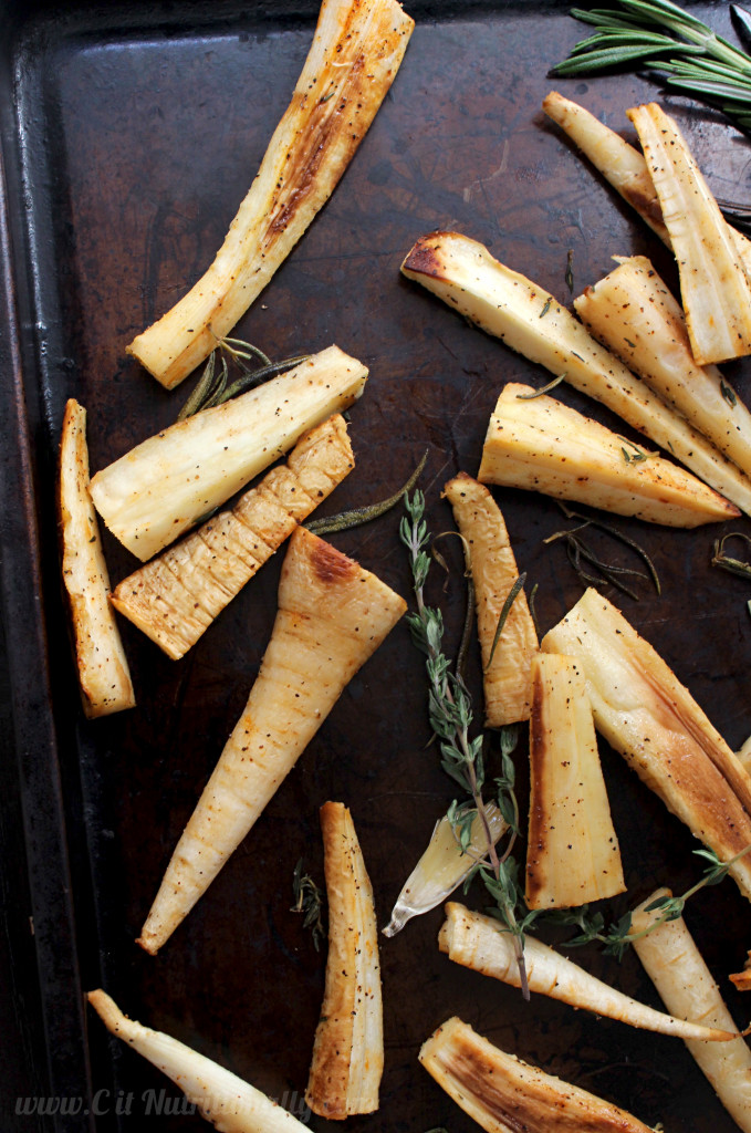 Simple Roasted Parsnips with Rosemary and Thyme | C it Nutritionally