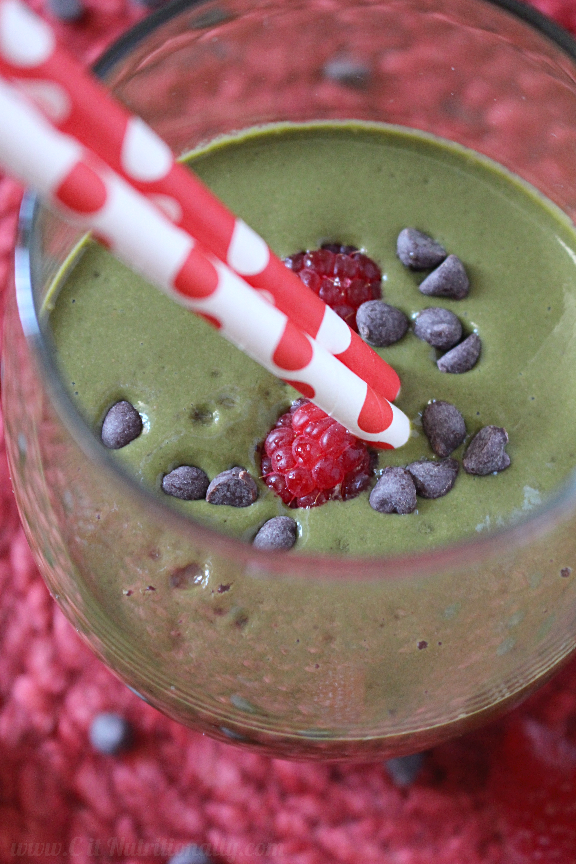 Chocolate Raspberry Green Smoothie | C it Nutritionally