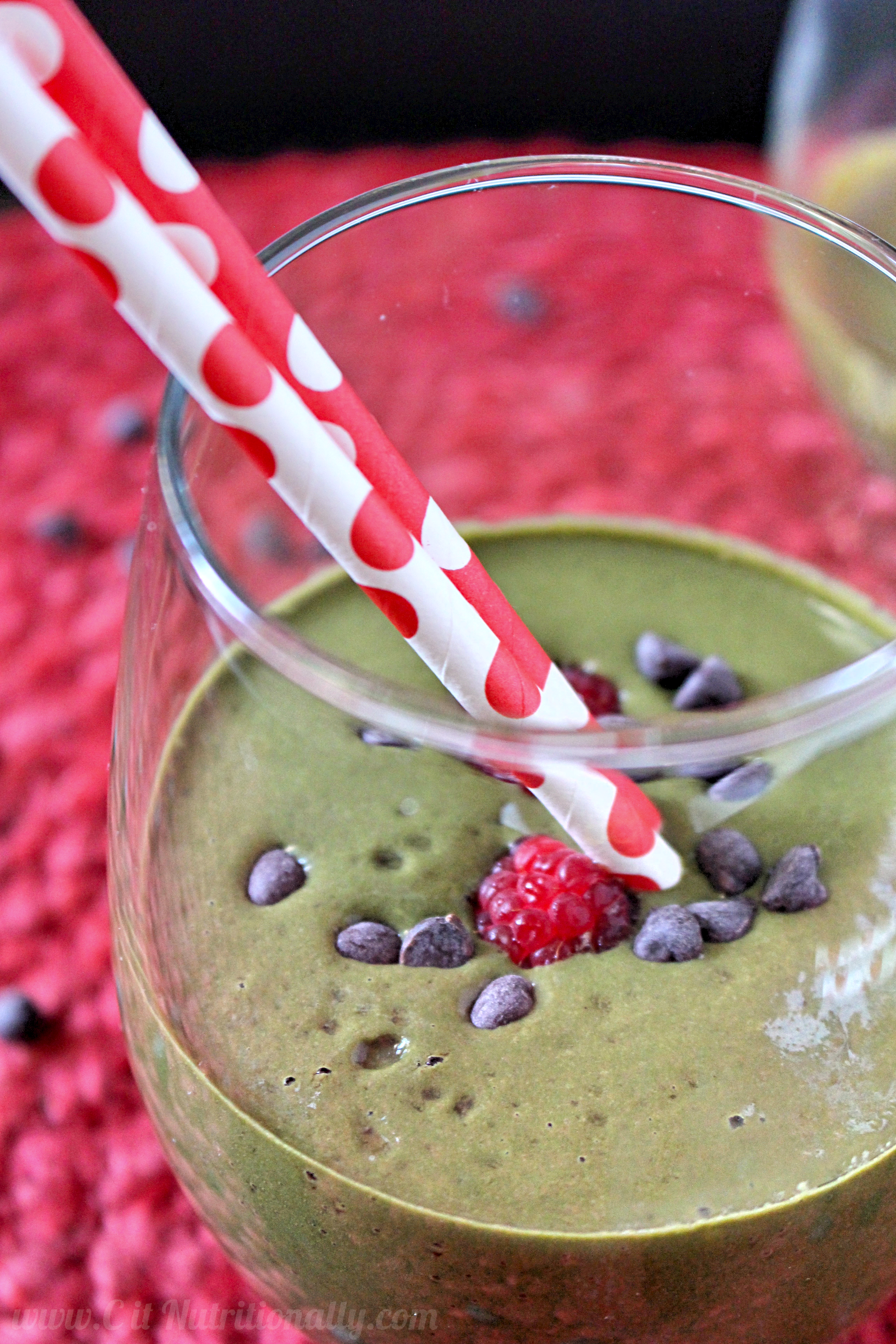 Chocolate Raspberry Green Smoothie | C it Nutritionally