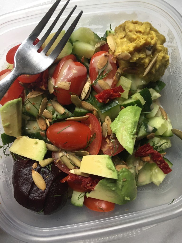 Lunch! All the veggies salad with avocado and homemade turmeric hummus! What I Ate Wednesday 50 | C it Nutritionally