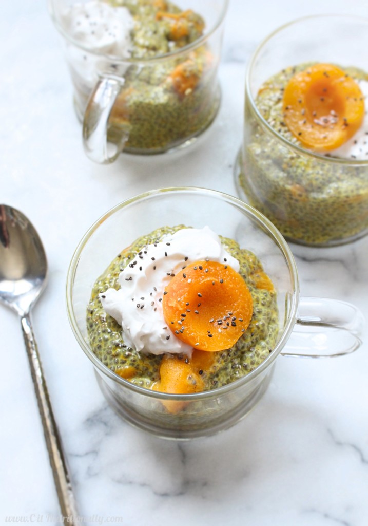 #AD Apricot Turmeric Chia Pudding | C it Nutritionally A great make-ahead breakfast, snack, or even dessert, this Apricot Turmeric Chia Pudding is a delicious way to beat inflammation first thing in the morning! Vegan, Gluten Free, Nut Free, Dairy Free, Egg Free