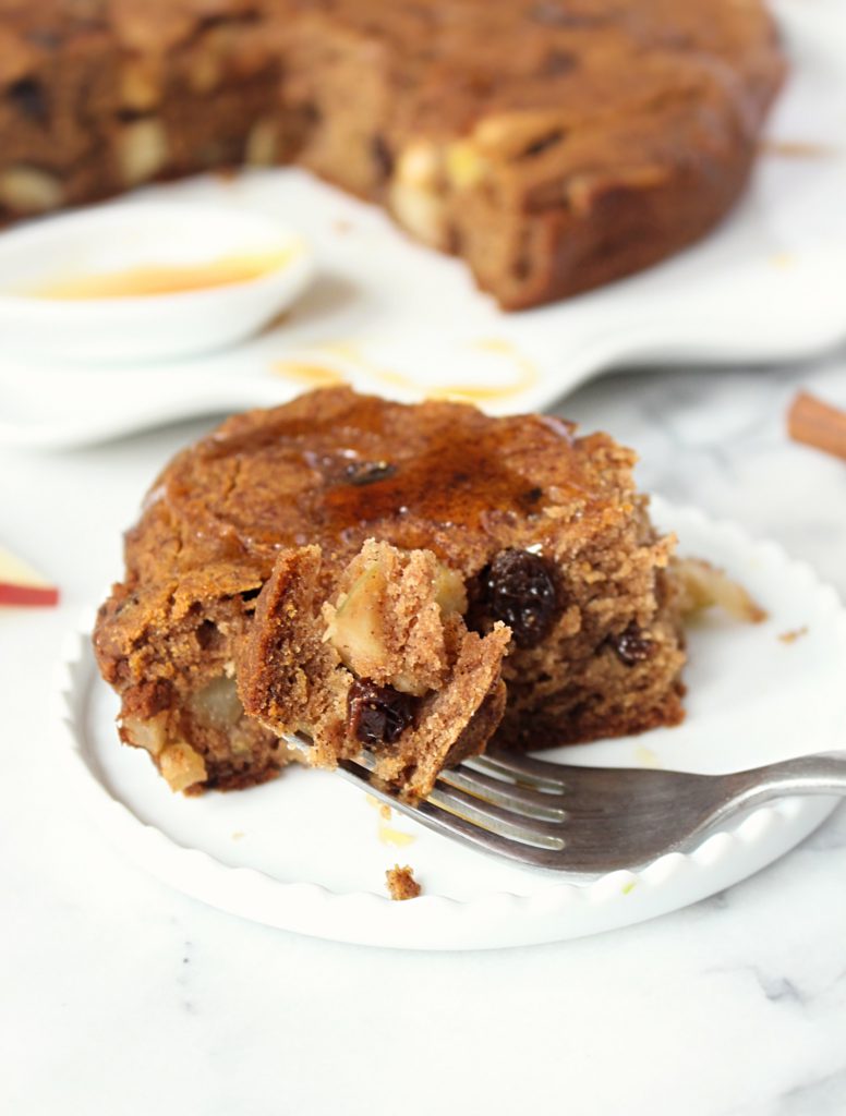 Gluten Free Apple Honey Cake | C it Nutritionally by Chelsey Amer, MS, RDN, CDN Deliciously moist, naturally sweet, and SO easy to make, this Gluten Free Apple Honey Cake is exactly what your Rosh Hashanah table needs!  Gluten Free, Grain Free, Nut Free, Dairy Free, Soy Free