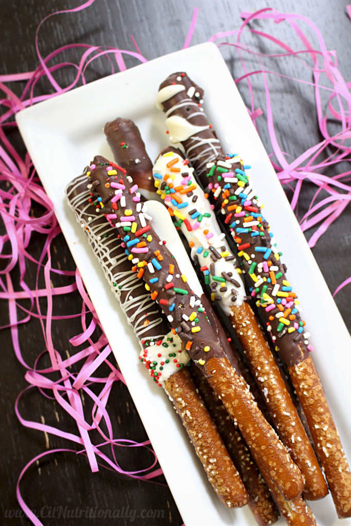 3Ingredient Chocolate Covered Pretzels Chelsey Amer