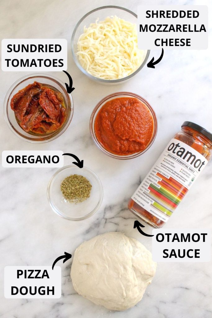 Ingredients to make sundried tomato grilled pizza