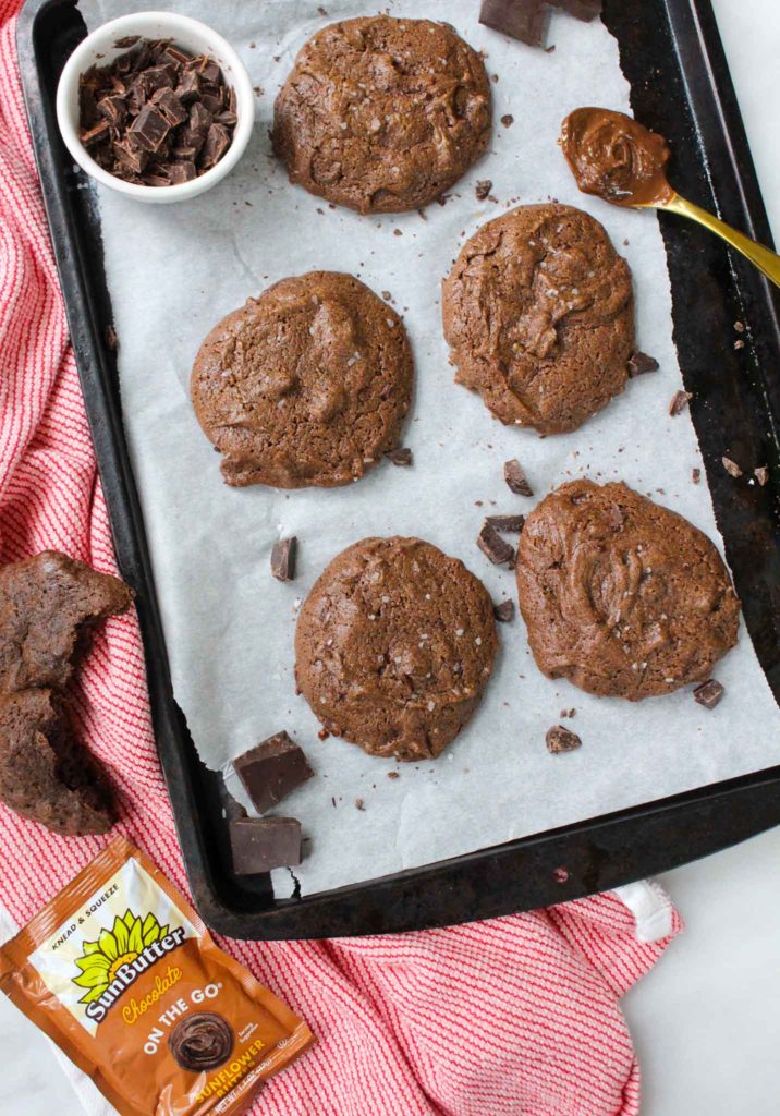 Small Batch Flourless Chocolate Cookies 