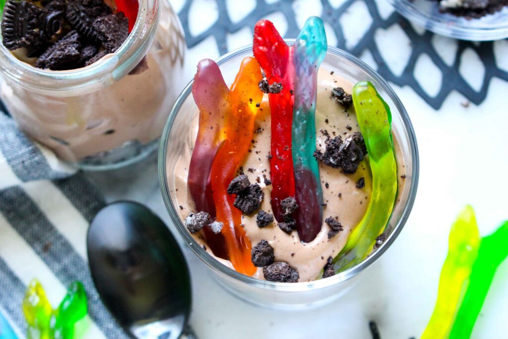 Healthy Chocolate Pudding Dirt Cups