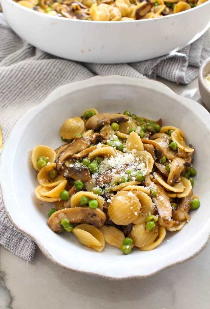 Creamy One-Pot Mushroom Orecchiette Pasta with peas 