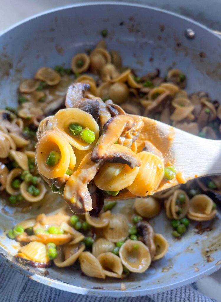 Creamy One-Pot Mushroom Orecchiette Pasta with peas